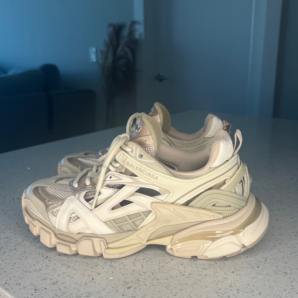 Balenciaga Track 2 Chunky Sneaker